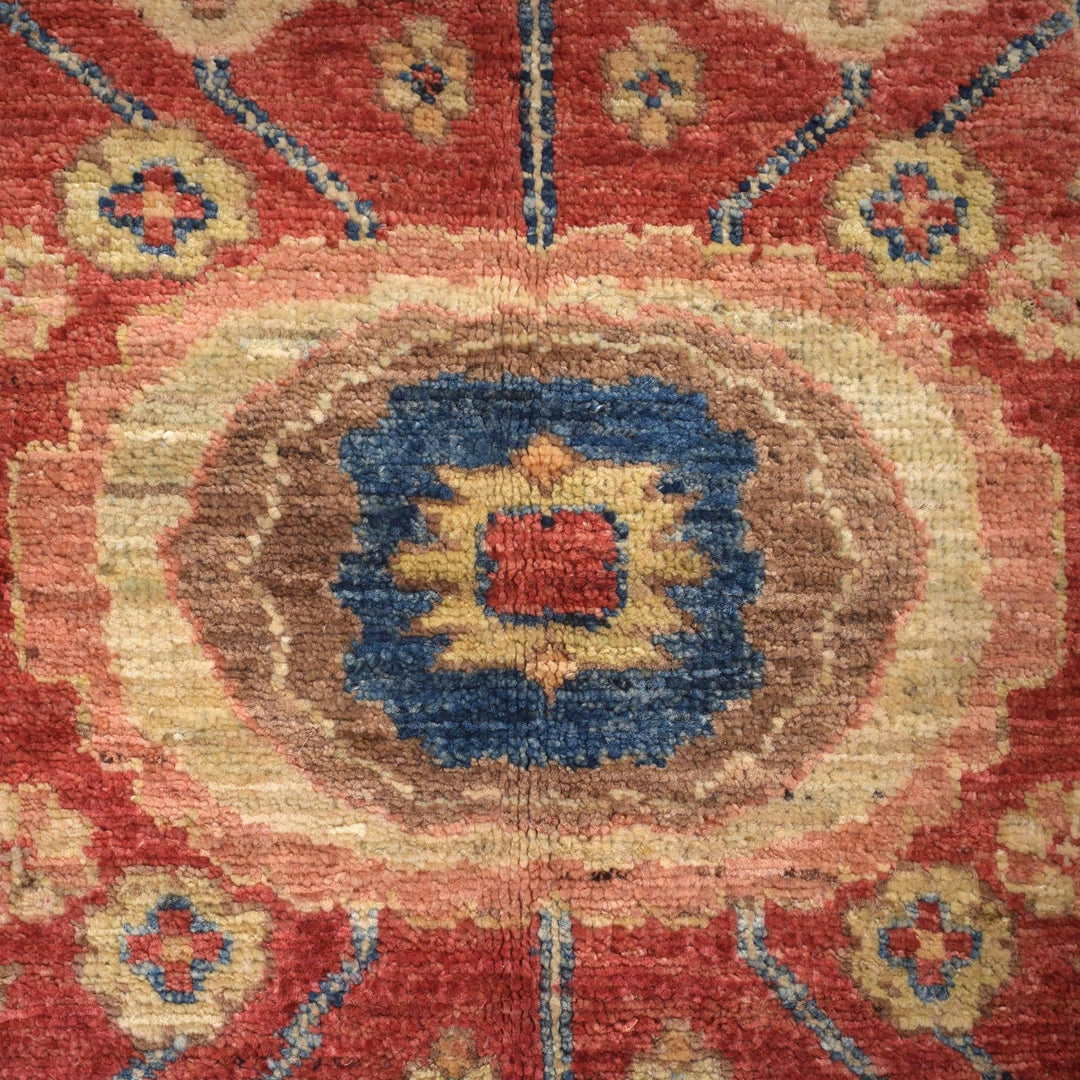 Red Color Heriz Design Rug 4' 0" x 5' 11" - No. AL74842