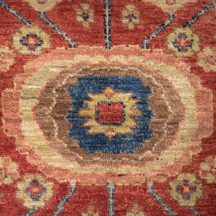 Red Color Heriz Design Rug 4' 0" x 5' 11" - No. AL74842