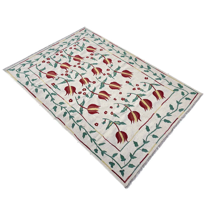 Beige Pakistani Kilim Rug 5' 7" x 7' 10" Flat-Weave | No. AL12221