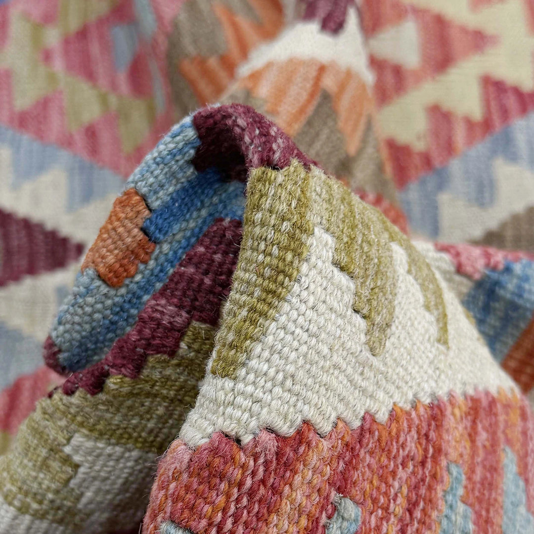 Afghan Kilim Rug 5' 3" x 6' 8" Flat-Weave | No. AL25403