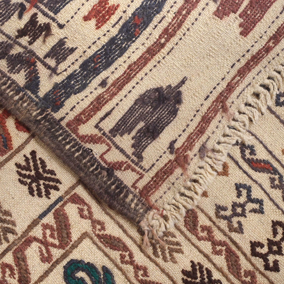 White Afghan Soumak Rug 4' 5" x 5' 11" Flat-Weave | No. AL39917