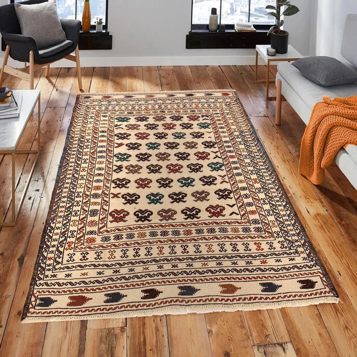 White Afghan Soumak Rug 4' 5" x 5' 11" Flat-Weave | No. AL39917