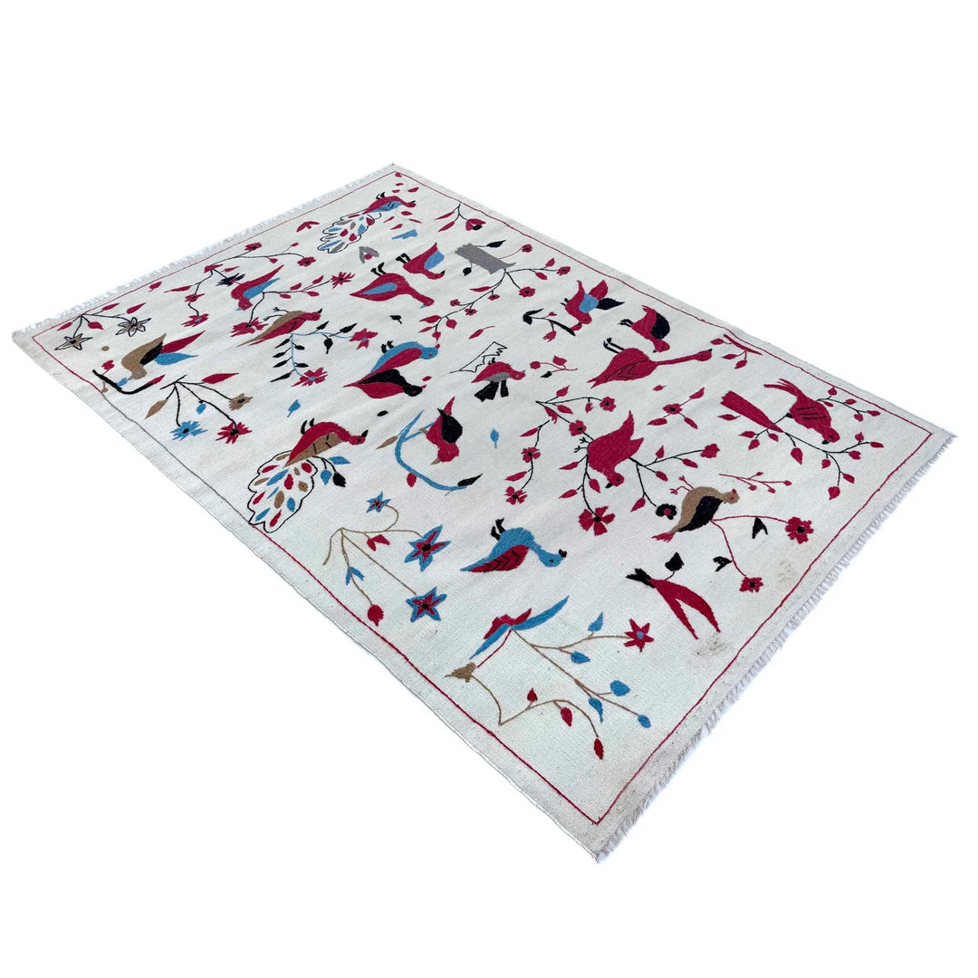 Beige Pakistani Embroidery Kilim Rug 3' 10" x 6' 4" Flat-Weave | No. AL93469