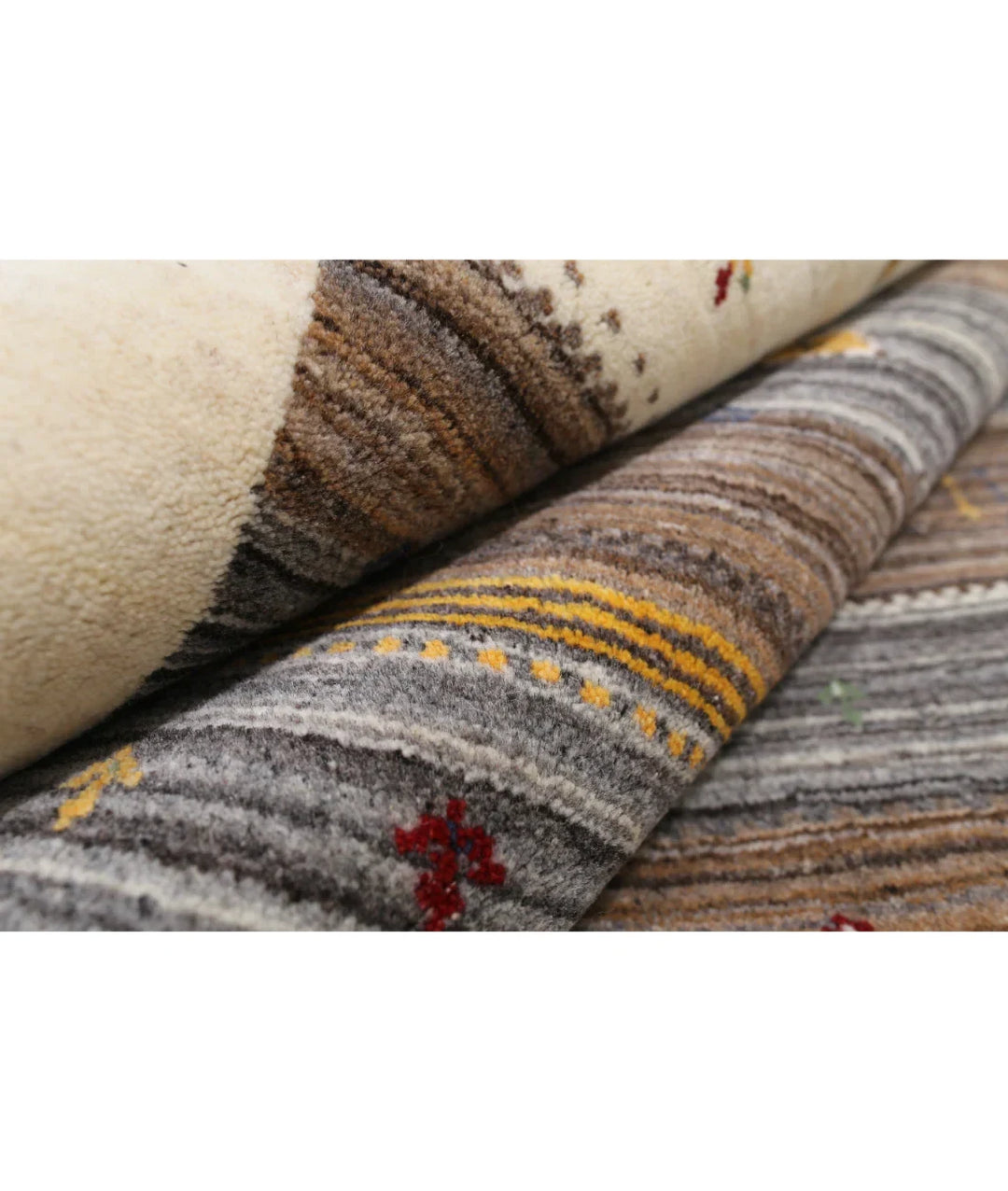 Ivory Indian Lori Rug 5' 8" x 7' 10" Hand-Knotted | No. AT10082