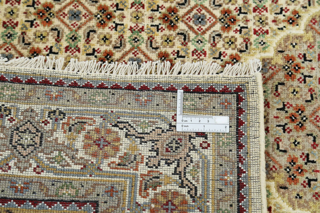 Beige Indian Ziegler Rug 4' 0" x 5' 11" Hand-Knotted | No. AT10267