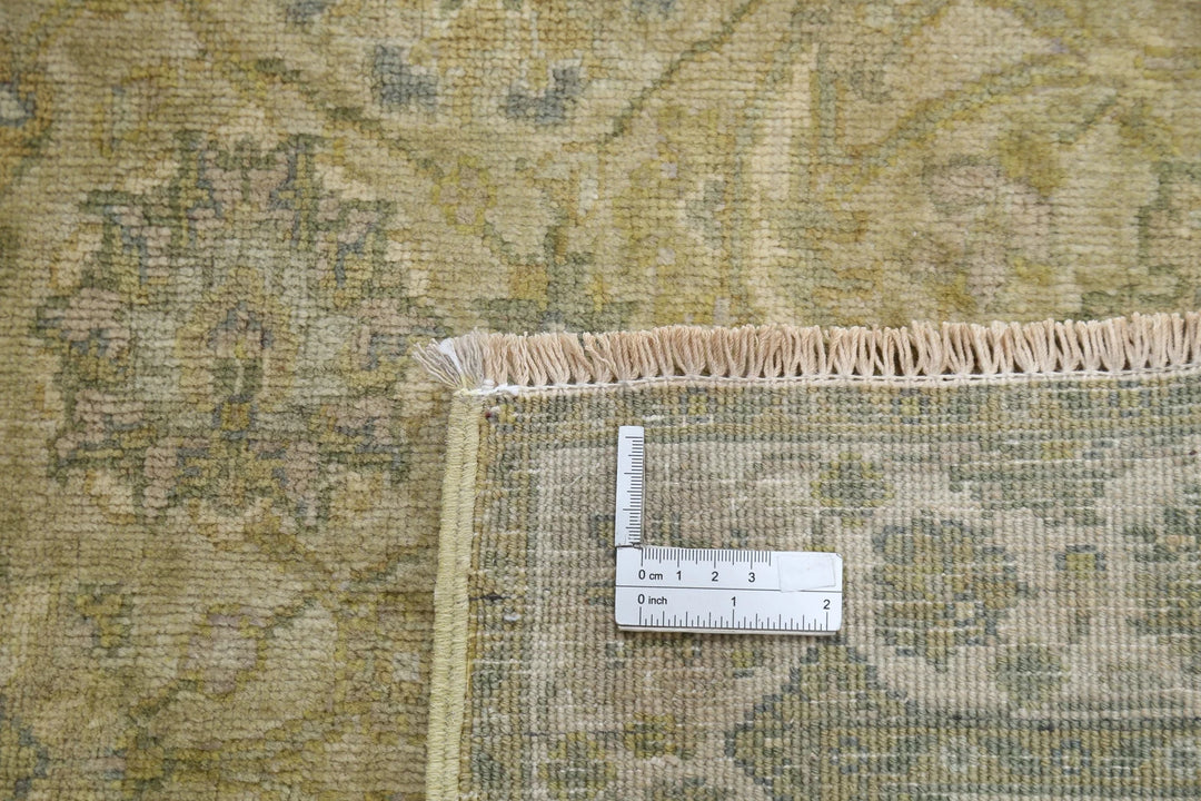 Green Ivory Indian Ziegler Rug 2' 8" x 7' 8" Hand-Knotted | No. AT10575