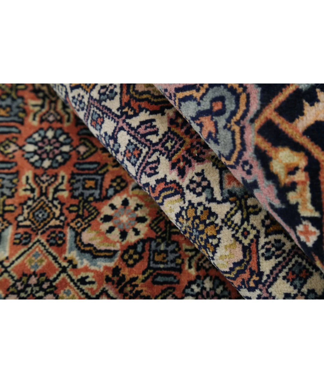Persian Bijar Rug 6' 7" x 9' 11" Hand-Knotted | No. AT11701