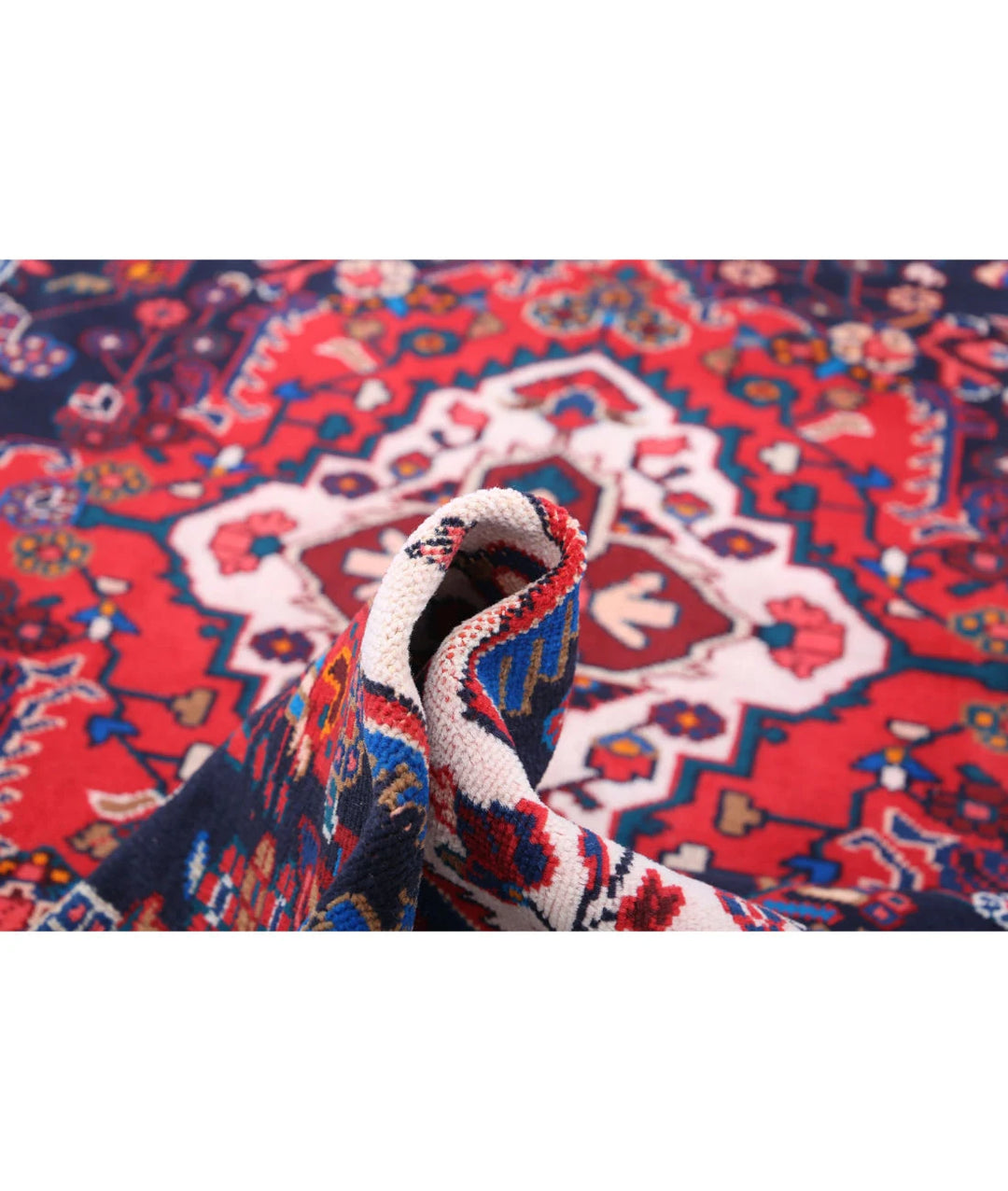 Persian Hamadan Rug 5' 5" x 9' 10" Hand-Knotted | No. AT13213