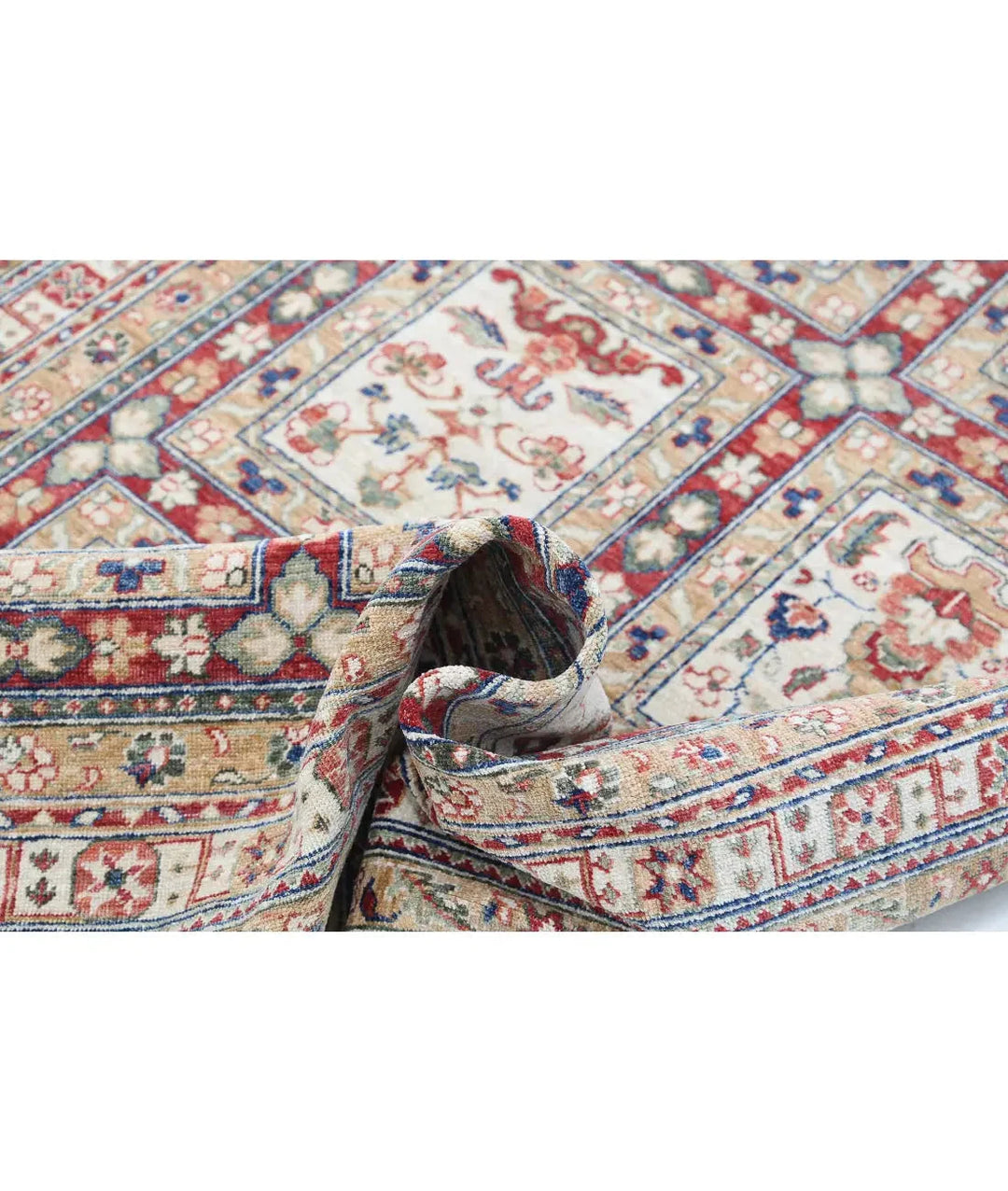Afghan Bakhtiari Rug 4' 7" x 6' 5" Hand-Knotted | No. AT13303