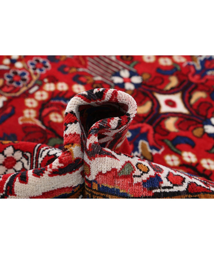 Persian Hamadan Rug 4' 9" x 7' 8" Hand-Knotted | No. AT14111