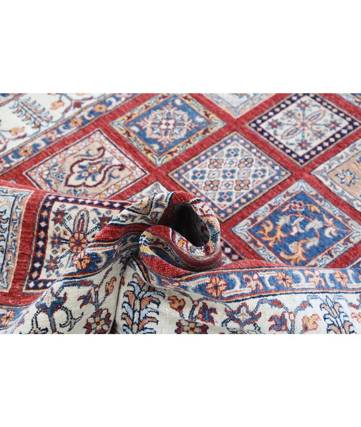 Afghan Bakhtiari Rug 4' 9" x 6' 8" Hand-Knotted | No. AT19625