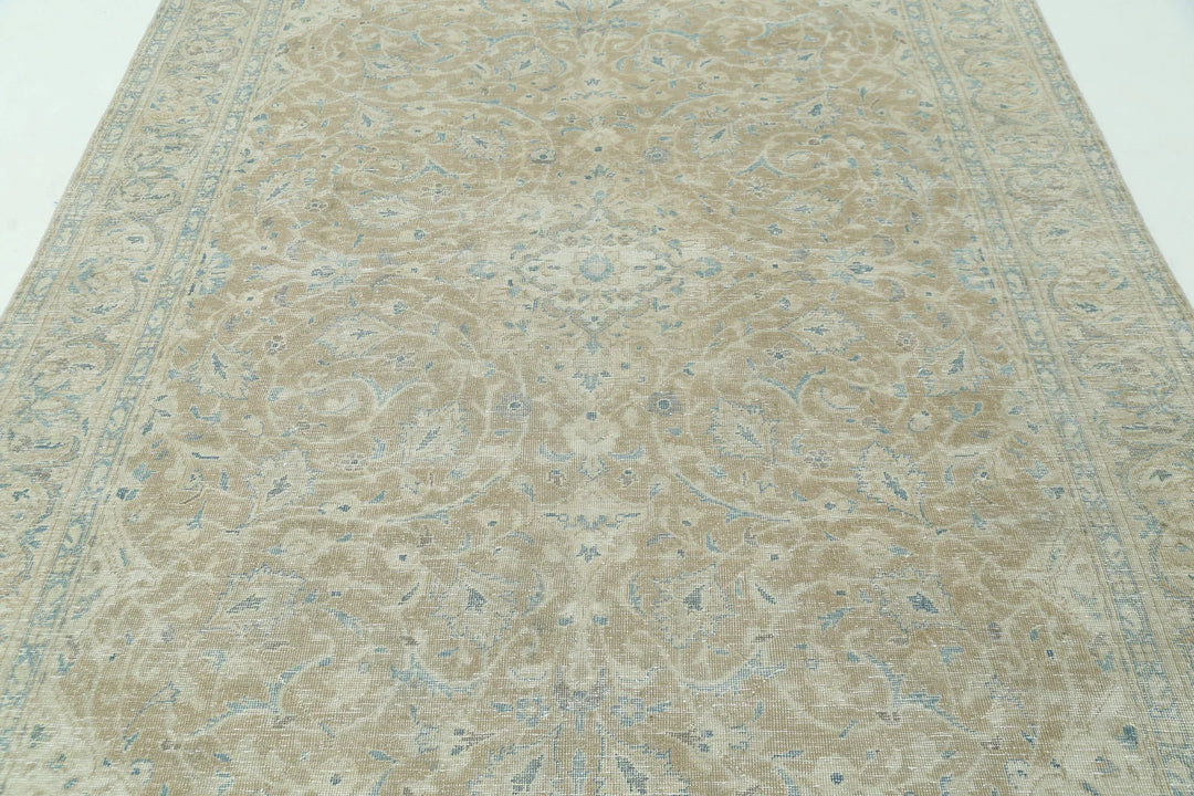 Persian Nain Rug 6' 7" x 10' 1" Hand-Knotted | No. AT19657