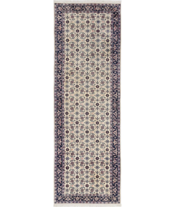 Ivory Pakistani Oriental Rug 2' 7" x 7' 11" Hand-Knotted | No. AT21443