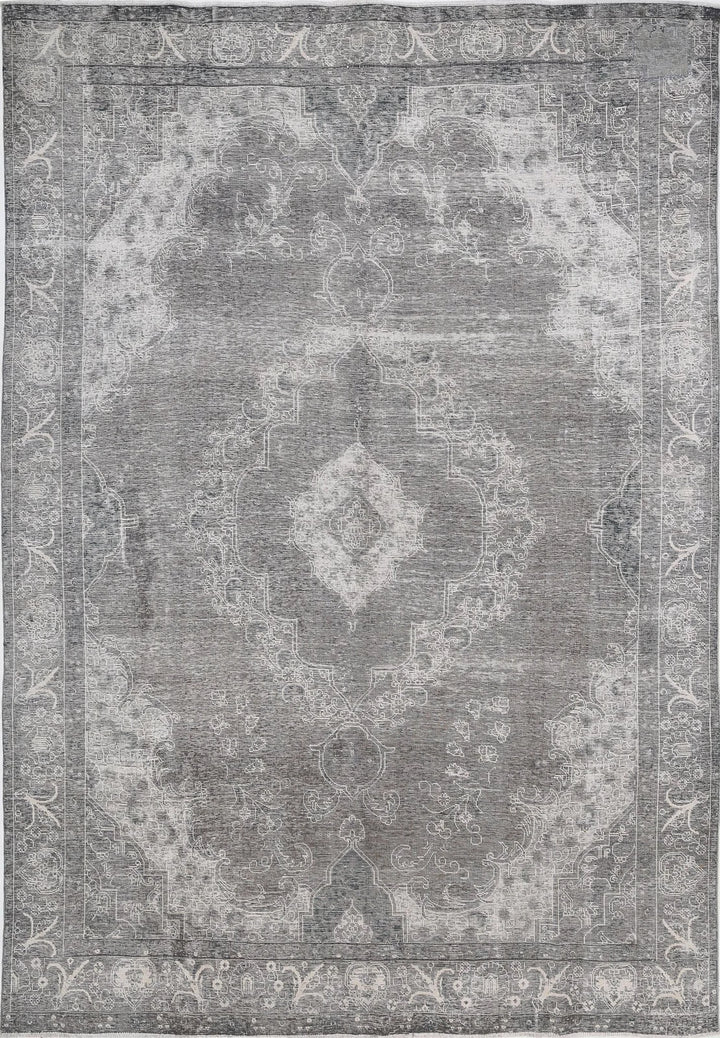 Persian Tabriz Rug 8' 5" x 12' 3" Hand-Knotted | No. AT22364