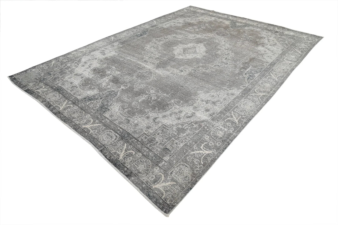 Persian Tabriz Rug 8' 5" x 12' 3" Hand-Knotted | No. AT22364