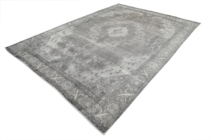 Persian Tabriz Rug 8' 5" x 12' 3" Hand-Knotted | No. AT22364