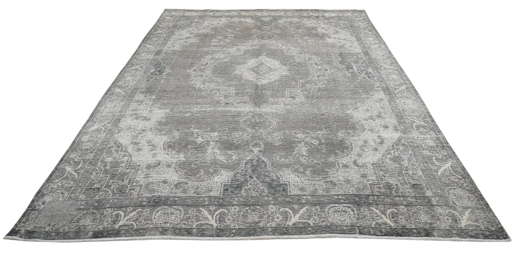 Persian Tabriz Rug 8' 5" x 12' 3" Hand-Knotted | No. AT22364