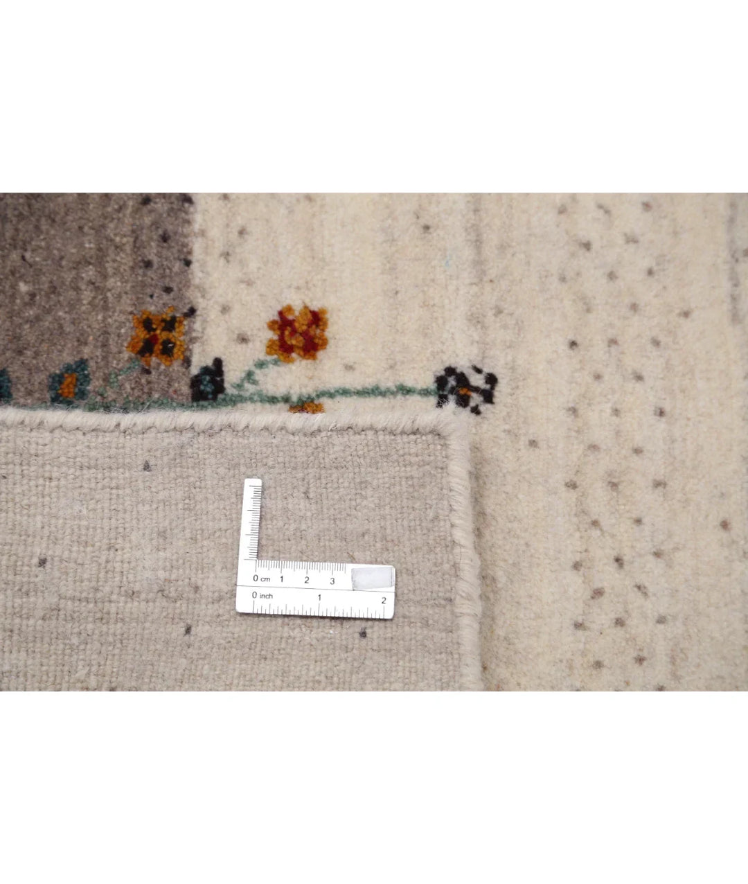 Ivory Indian Oriental Rug 5' 7" x 7' 9" Hand-Knotted | No. AT225697
