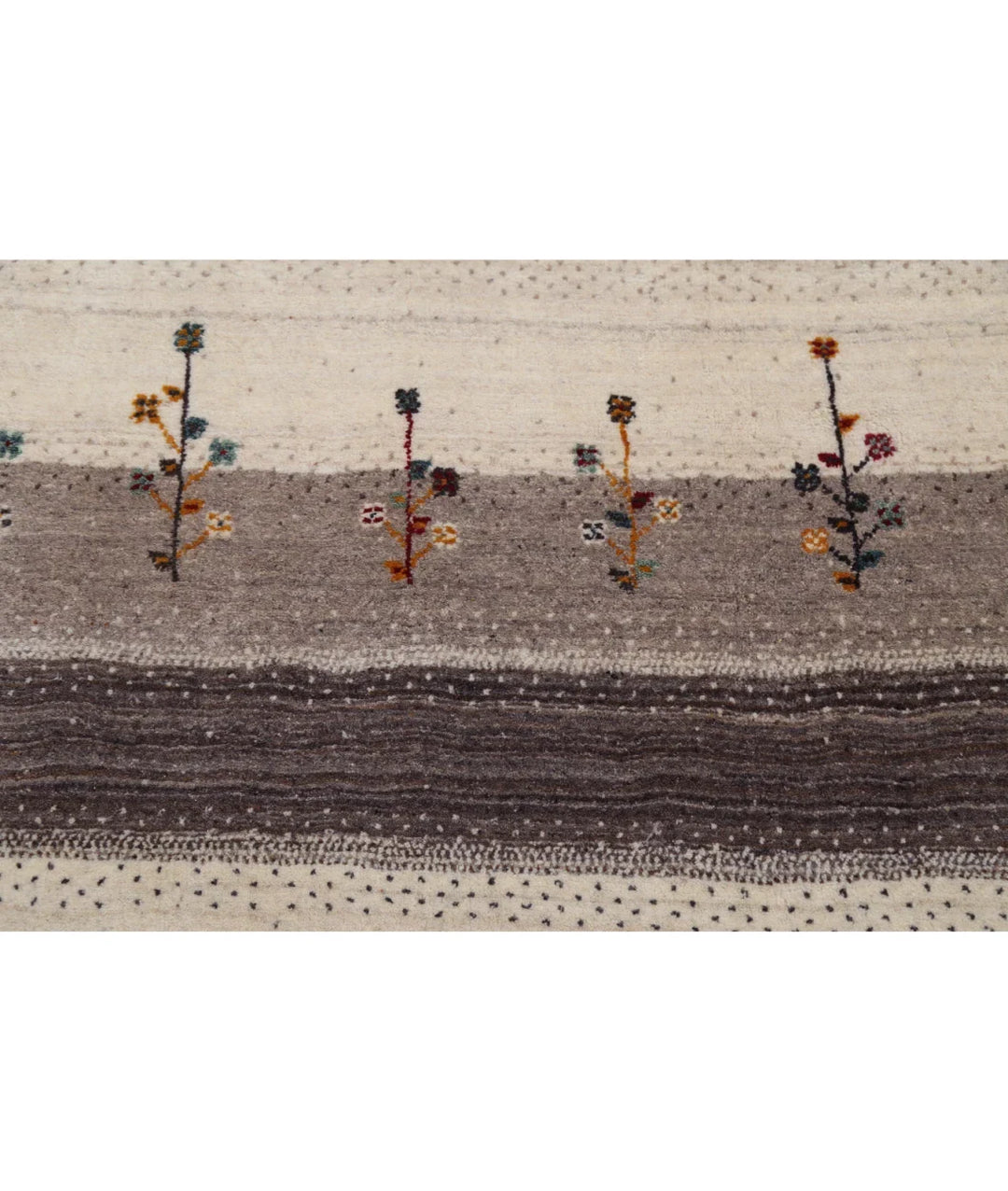 Ivory Indian Oriental Rug 5' 7" x 7' 9" Hand-Knotted | No. AT225697