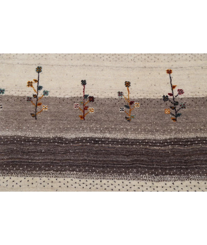 Ivory Indian Oriental Rug 5' 7" x 7' 9" Hand-Knotted | No. AT225697