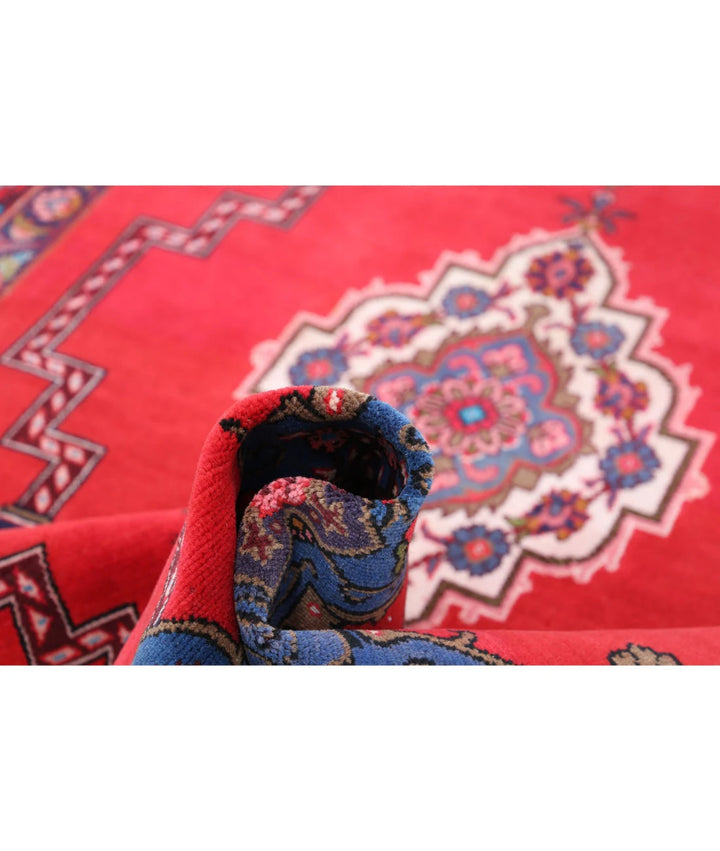 Persian Hamadan Rug 4' 10" x 9' 0" Hand-Knotted | No. AT23947