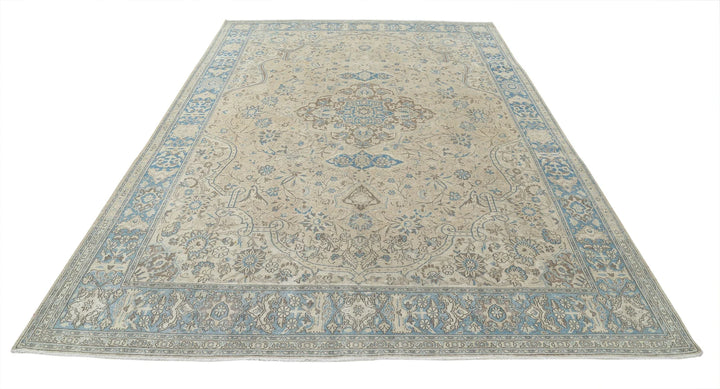 Persian Nain Rug 7' 8" x 11' 2" Hand-Knotted | No. AT24683