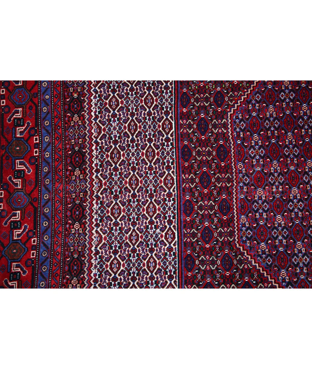 Persian Bijar Rug 6' 8" x 10' 11" Hand-Knotted | No. AT26074
