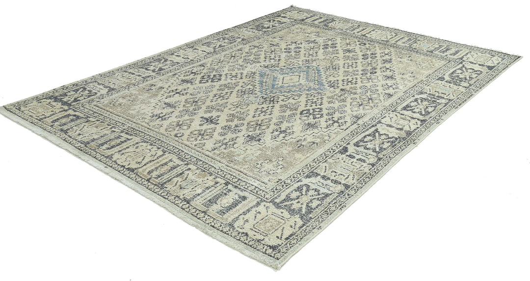 Persian Hamadan Rug 6' 10" x 9' 8" Hand-Knotted | No. AT27590