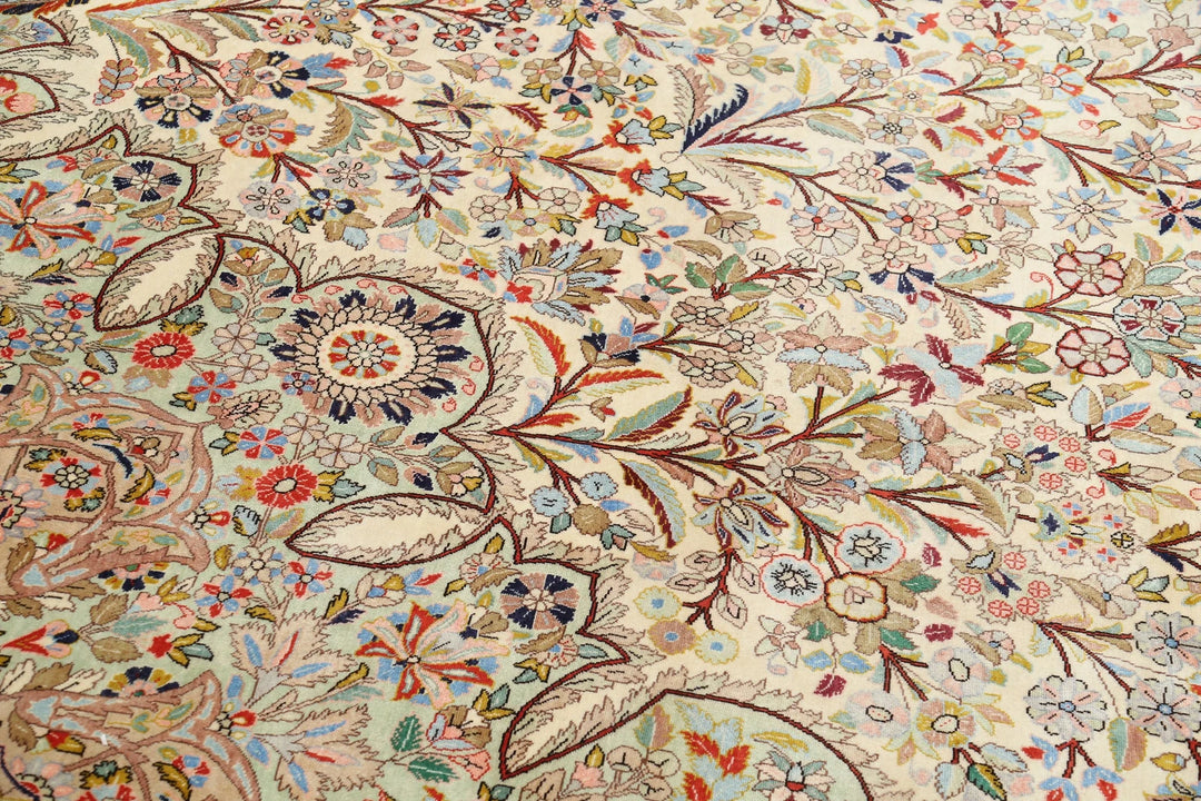Persian Tabriz Rug 12' 10" x 19' 6" Hand-Knotted | No. AT27948