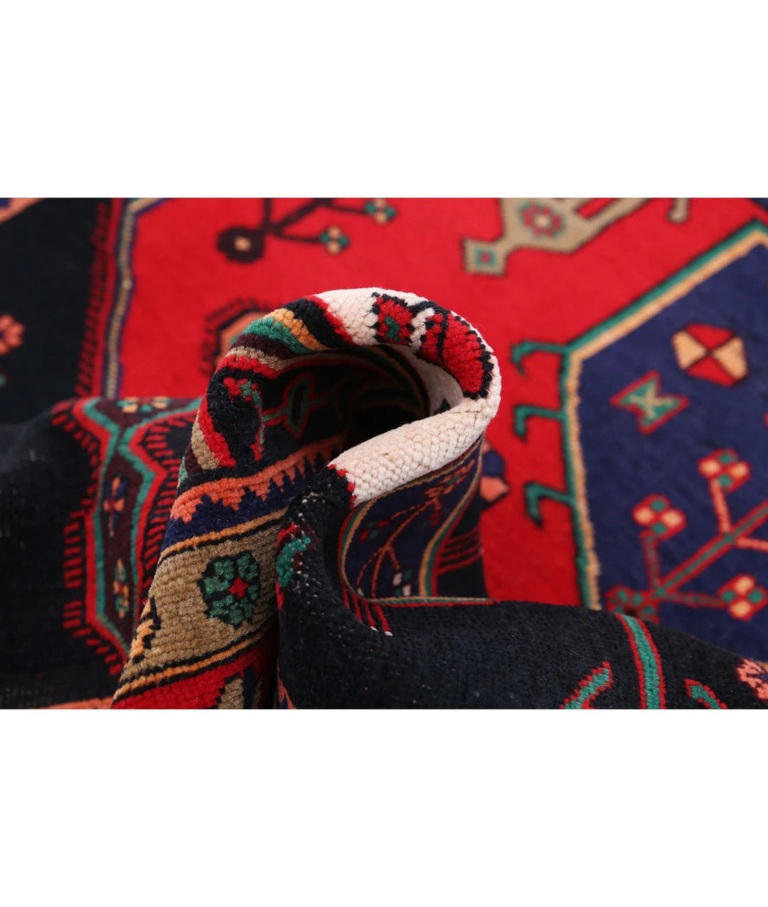 Persian Hamadan Rug 4' 8" x 9' 7" Hand-Knotted | No. AT27957