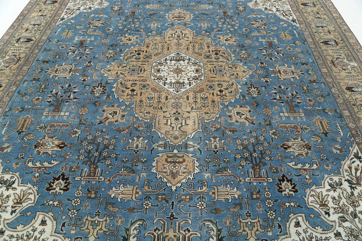 Persian Tabriz Rug 9' 8" x 12' 1" Hand-Knotted | No. AT29204
