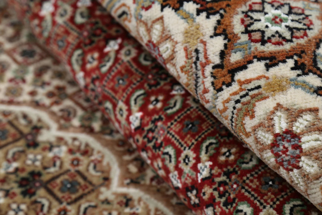 Red Indian Ziegler Rug 7' 10" x 10' 2" Hand-Knotted | No. AT29401
