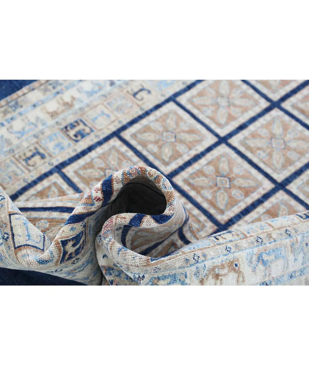 Afghan Bakhtiari Rug 4' 10" x 6' 3" Hand-Knotted | No. AT31026