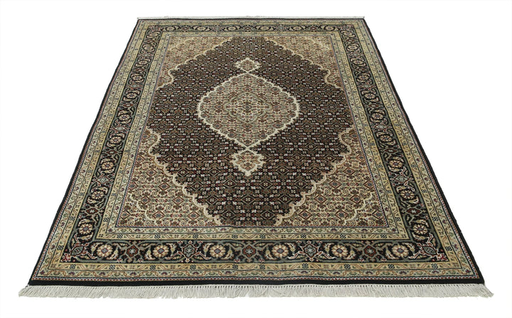 Black Indian Ziegler Rug 4' 7" x 6' 7" Hand-Knotted | No. AT31399
