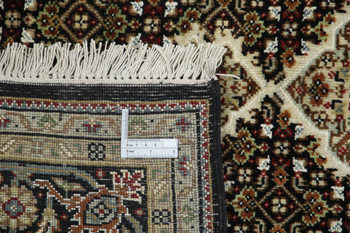 Black Indian Ziegler Rug 4' 7" x 6' 7" Hand-Knotted | No. AT31399