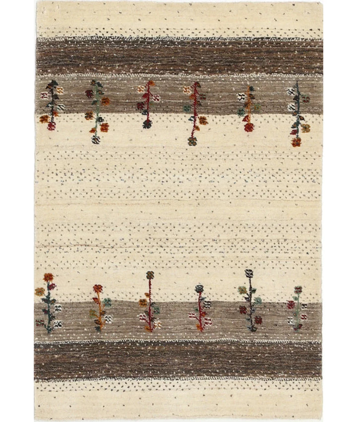Ivory Indian Oriental Rug 2' 9" x 3' 11" Hand-Knotted | No. AT31980
