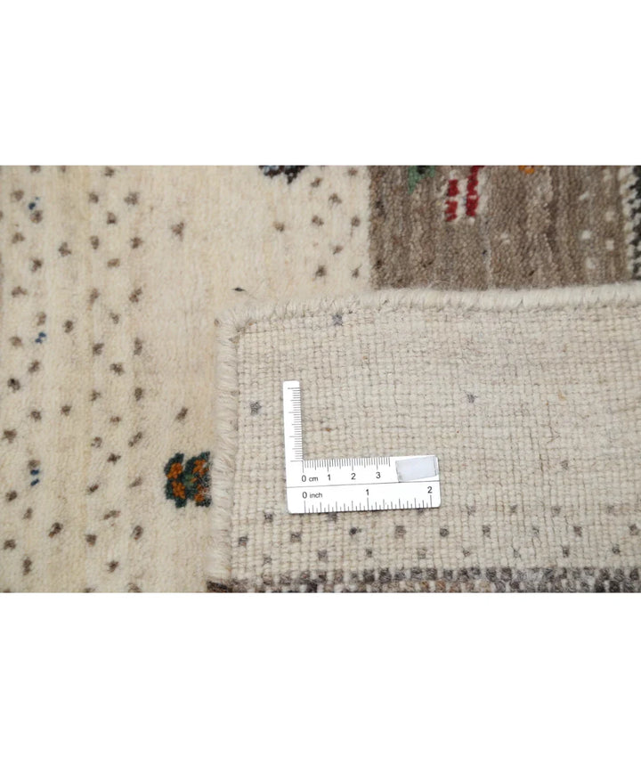 Ivory Indian Oriental Rug 2' 9" x 3' 11" Hand-Knotted | No. AT31980
