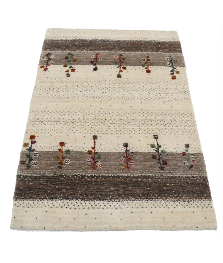 Ivory Indian Oriental Rug 2' 9" x 3' 11" Hand-Knotted | No. AT31980