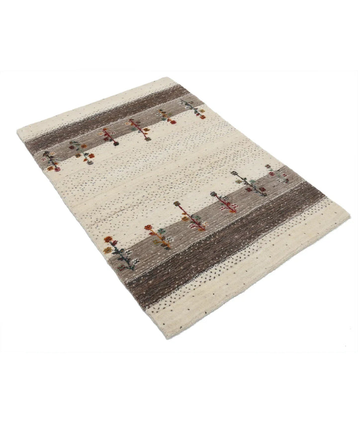 Ivory Indian Oriental Rug 2' 9" x 3' 11" Hand-Knotted | No. AT31980