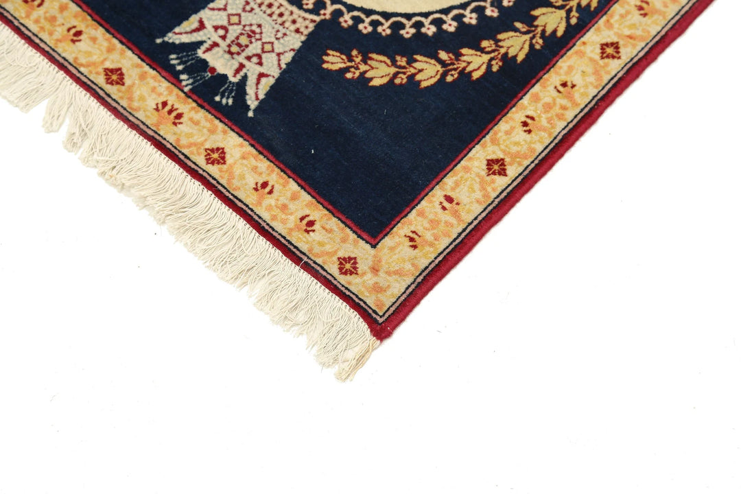 Persian Pictorial Rug 1' 5" x 1' 9" Hand-Knotted | No. AT32145