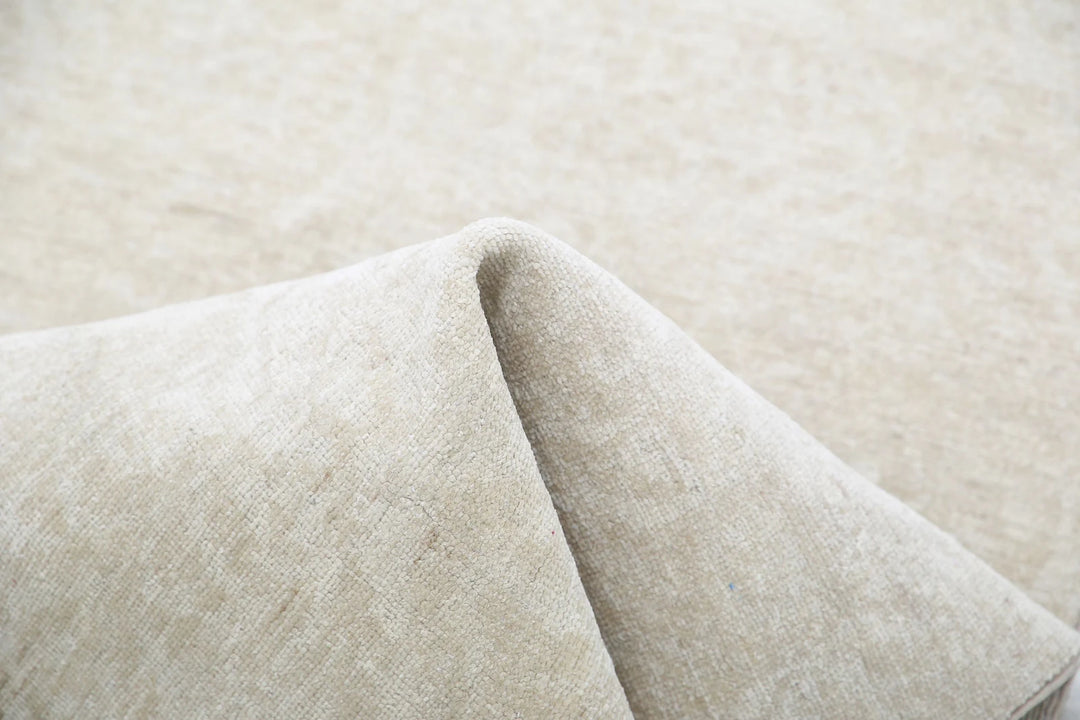 Ivory Afghan Serenity Rug 2' 9" x 12' 2" Hand-Knotted | No. AT32618