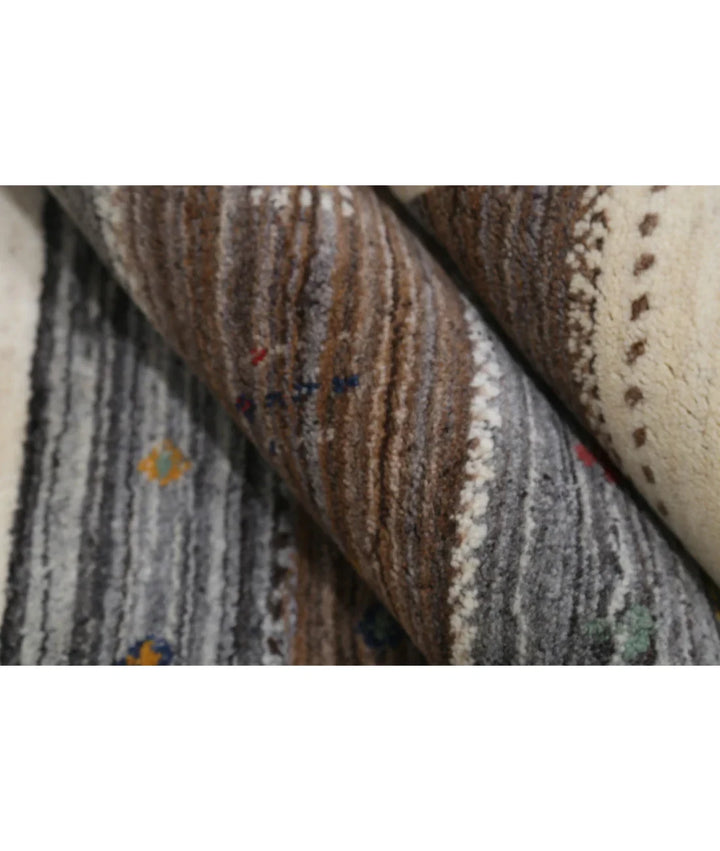 Ivory Indian Lori Rug 5' 7" x 7' 10" Hand-Knotted | No. AT32649