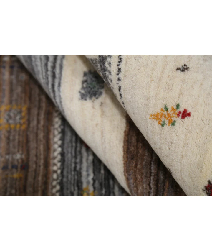 Ivory Indian Lori Rug 5' 8" x 7' 10" Hand-Knotted | No. AT32703