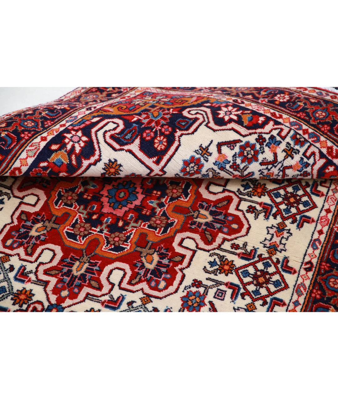 Persian Hamadan Rug 3' 3" x 5' 1" Hand-Knotted | No. AT34211