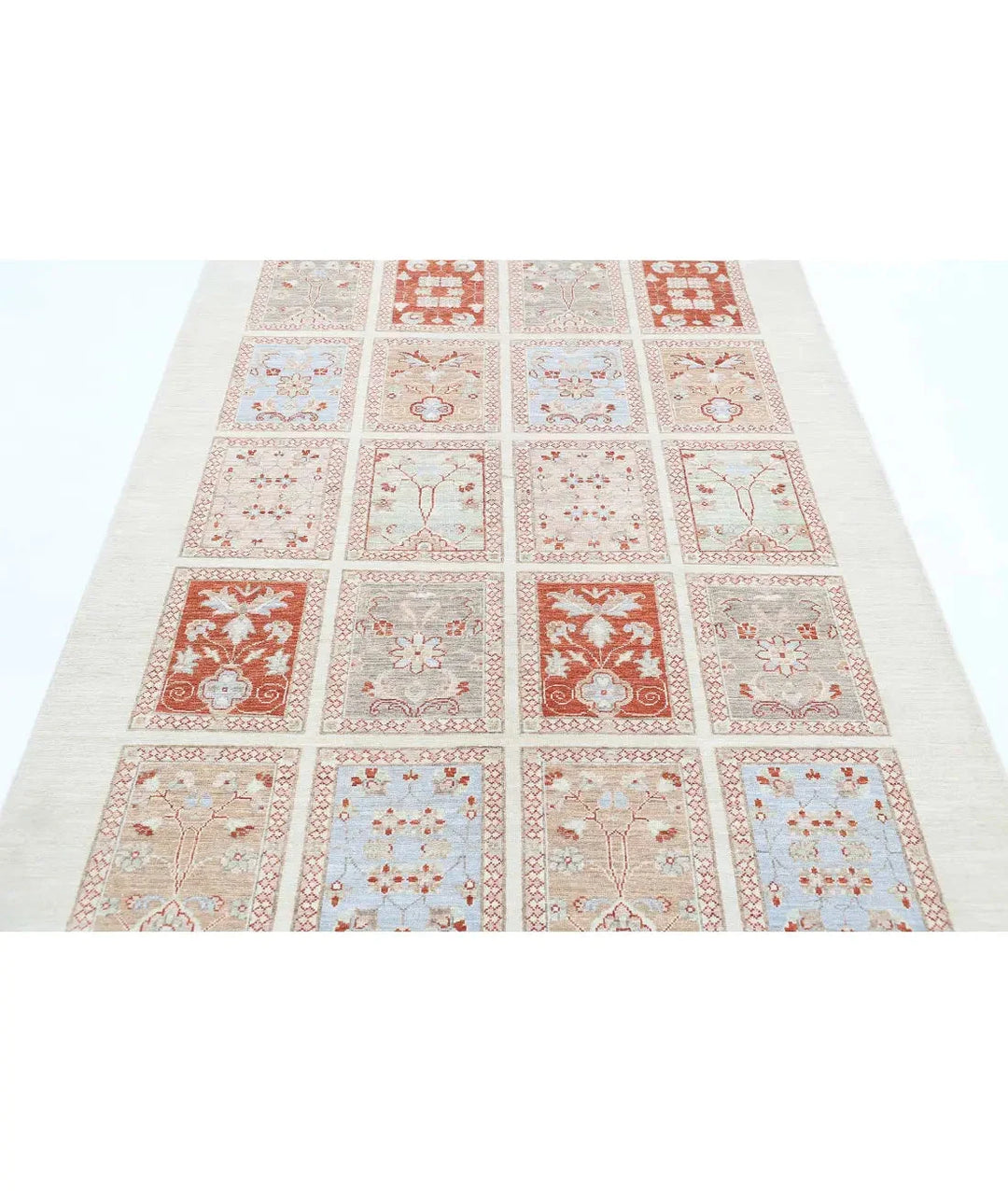 Ivory Afghan Bakhtiari Rug 4' 9" x 6' 4" Hand-Knotted | No. AT34424