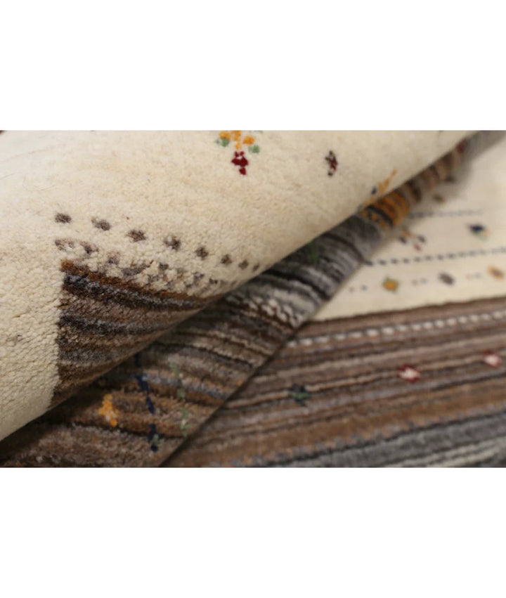 Ivory Indian Oriental Rug 5' 8" x 7' 10" Hand-Knotted | No. AT34610