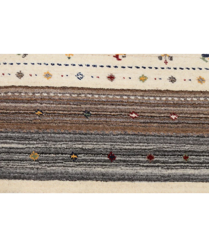 Ivory Indian Oriental Rug 5' 8" x 7' 10" Hand-Knotted | No. AT34610