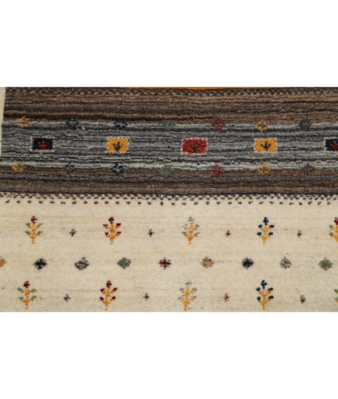 Ivory Indian Oriental Rug 3' 0" x 5' 2" Hand-Knotted | No. AT37645