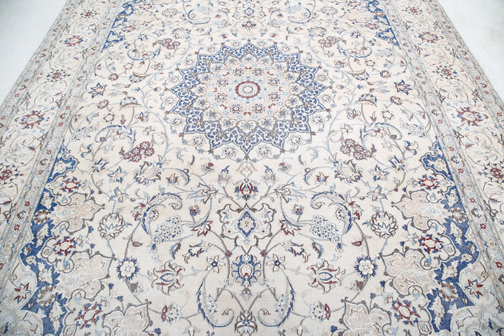 Persian Nain Rug 8' 8" x 11' 10" Hand-Knotted | No. AT38350