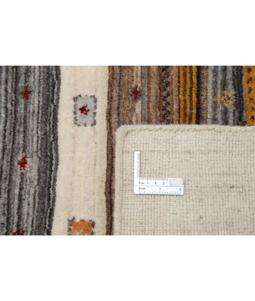Ivory Indian Oriental Rug 3' 11" x 5' 8" Hand-Knotted | No. AT39483